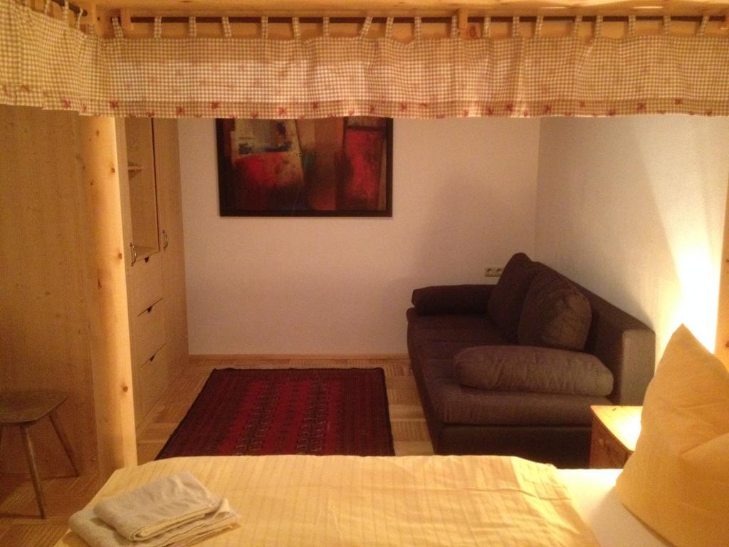 Alm-Apartments Heiligenblut Δωμάτιο φωτογραφία