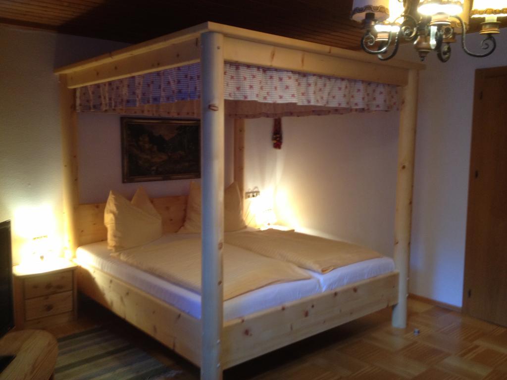 Alm-Apartments Heiligenblut Δωμάτιο φωτογραφία